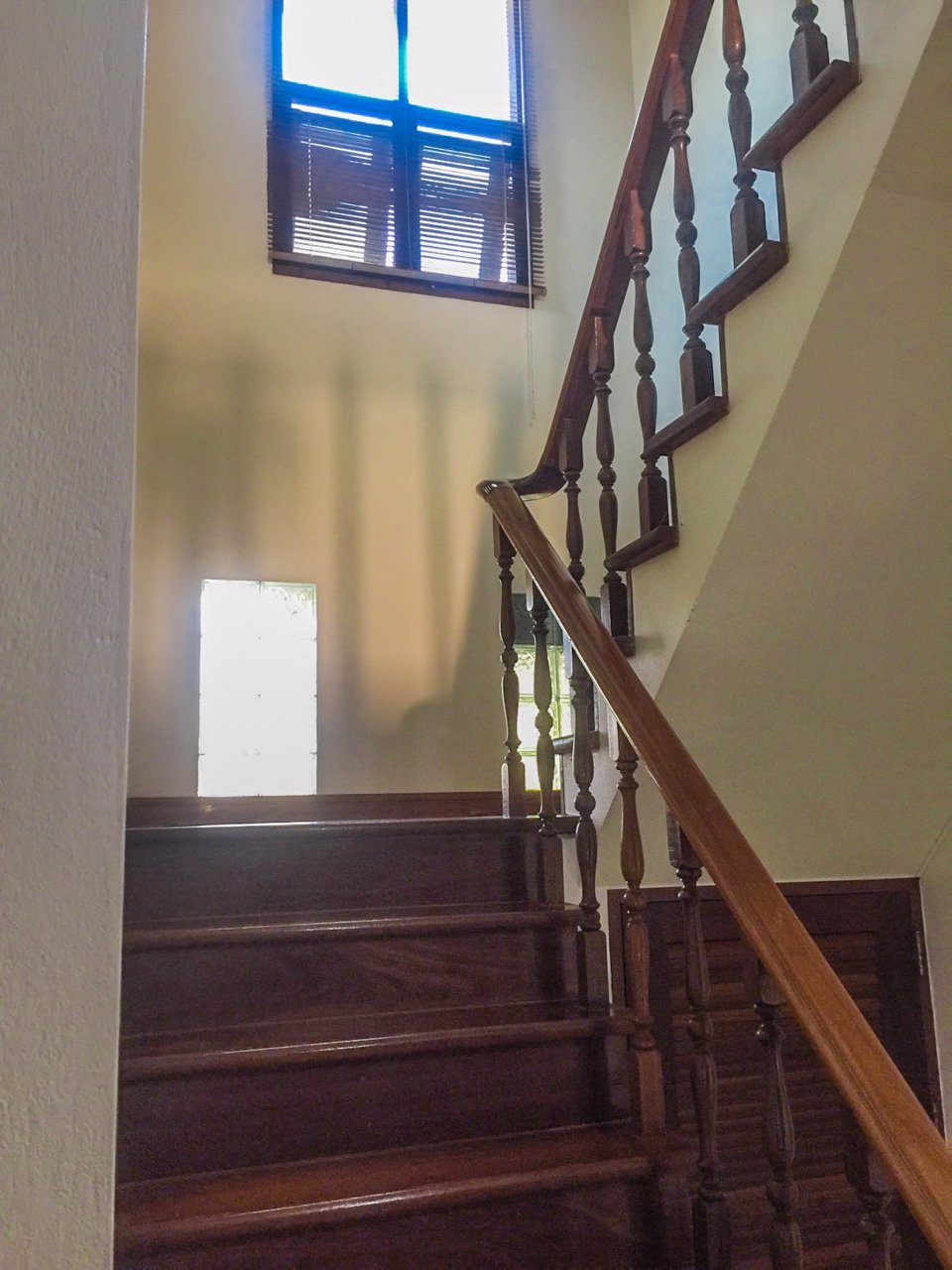 ขายบ้านเดี่ยวชุมพร-พร้อมเฟอร์นิเจอร์-สร้างตกแต่งด้วยวัสดุอย่างดี