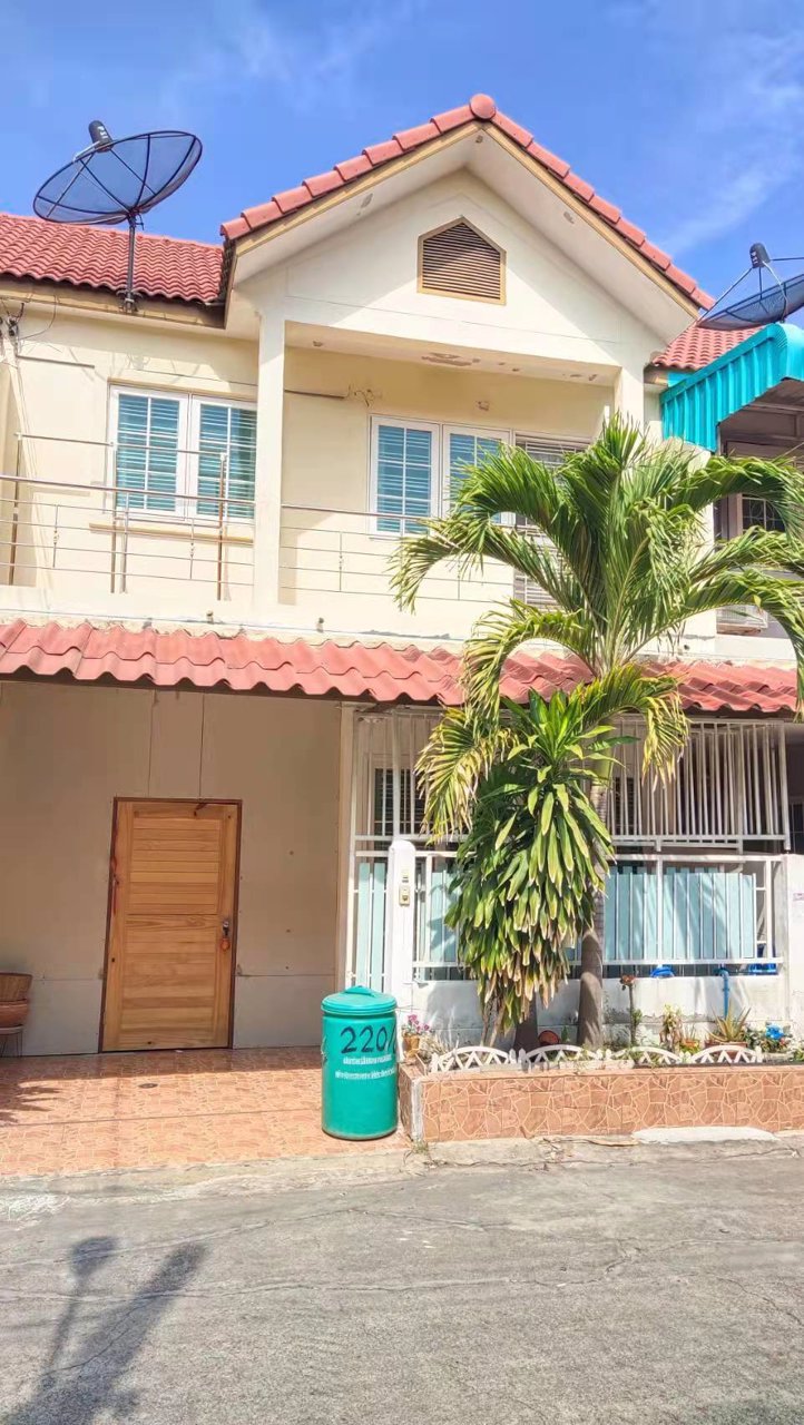 ขายทาวน์เฮ้าส์-เฟื่องฟ้า-15-ซอยมังกร-เทพารักษ์