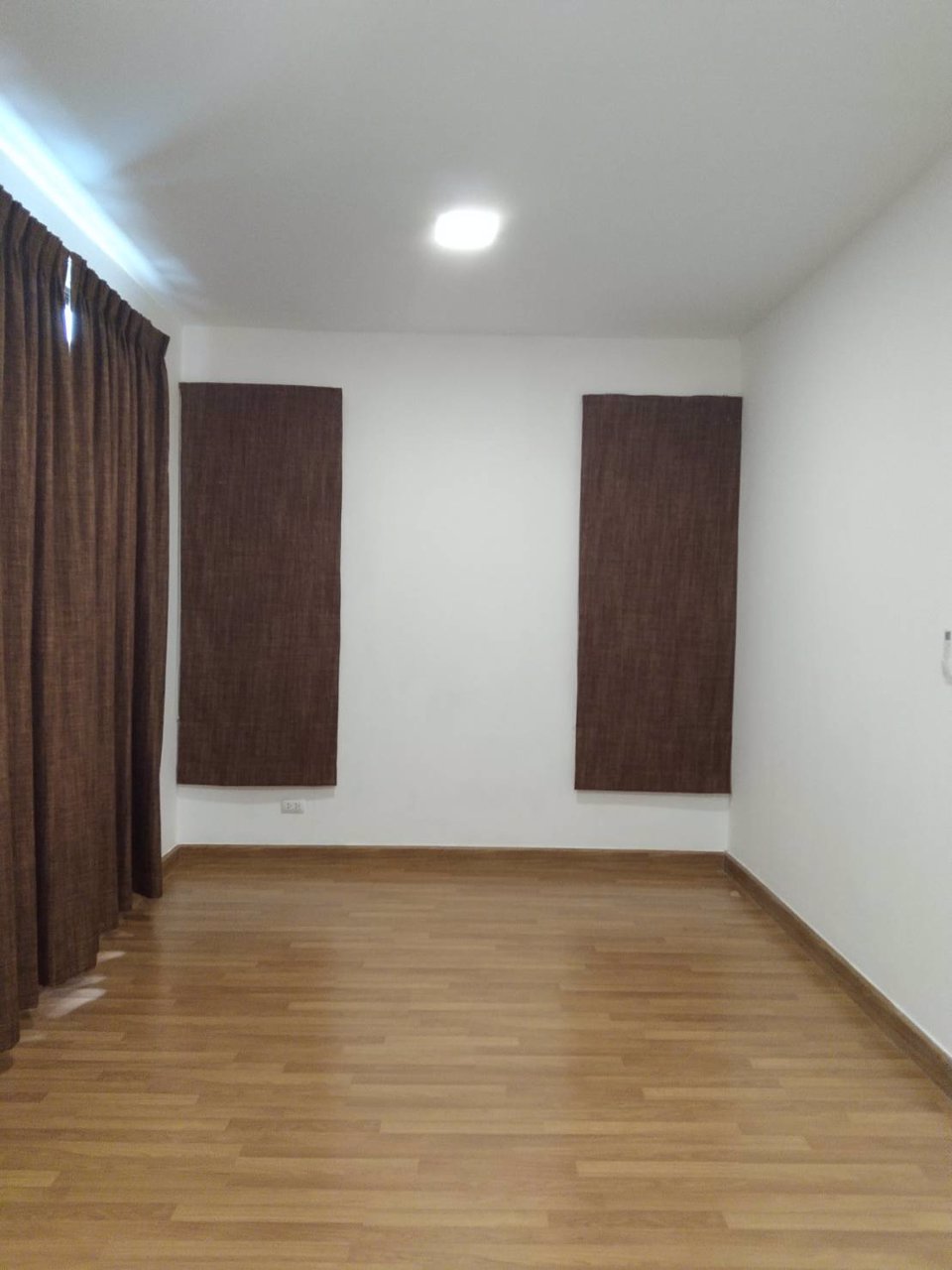 ให้เช่า-ทาวน์โฮมพร้อมโกดัง-ในโครงการ-เดอะ-คอนเนค-สุวรรณภูมิ-4