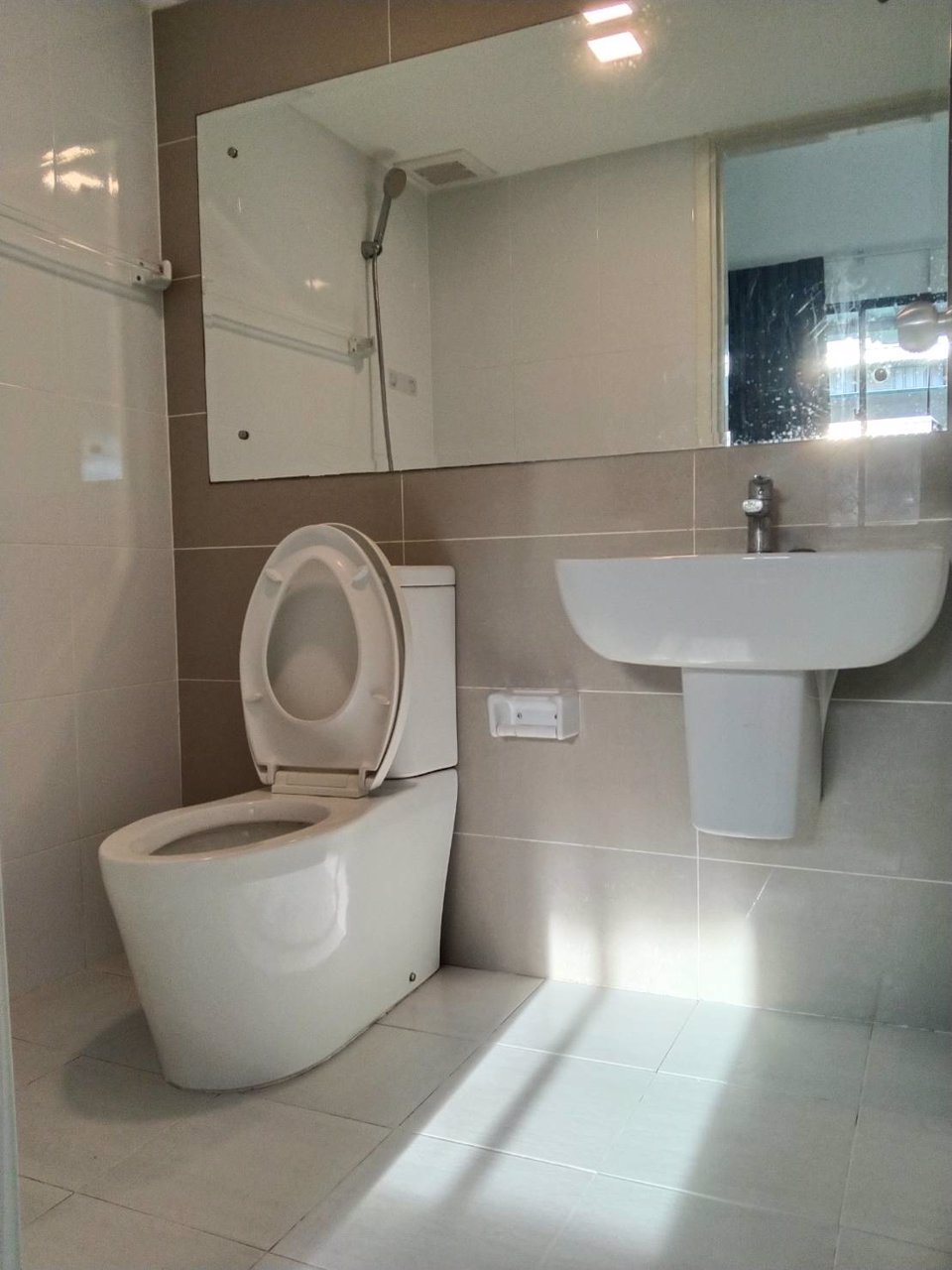 ให้เช่า-ทาวน์โฮมพร้อมโกดัง-ในโครงการ-เดอะ-คอนเนค-สุวรรณภูมิ-4