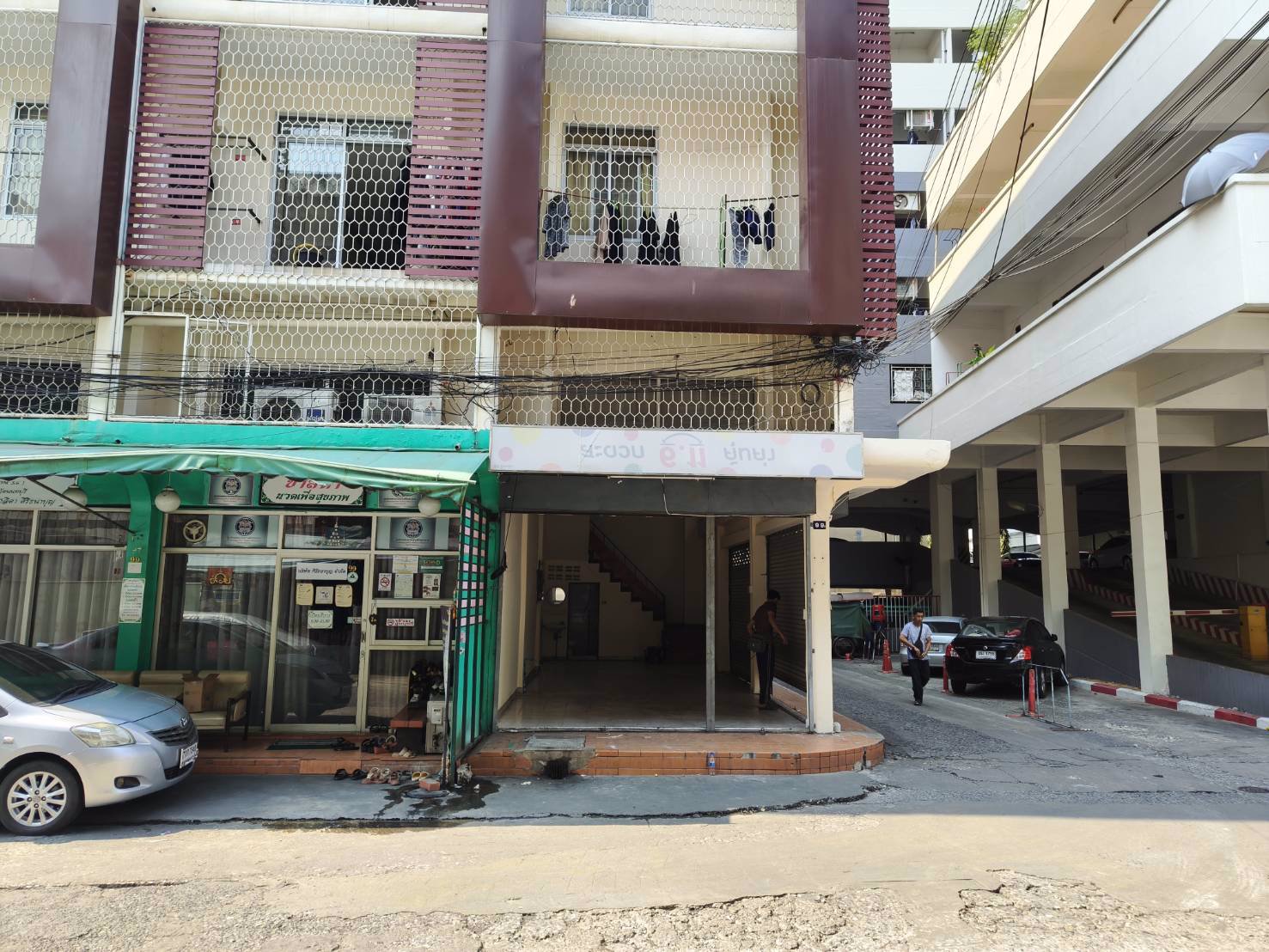 ให้เช่าพื้นที่ขายของ-หรือ-เก็บของ-หรือ-สำนักงาน-ชั้น-1-หอพักโชคดี-จรัญ-53-mrt-บางยี่ขัน