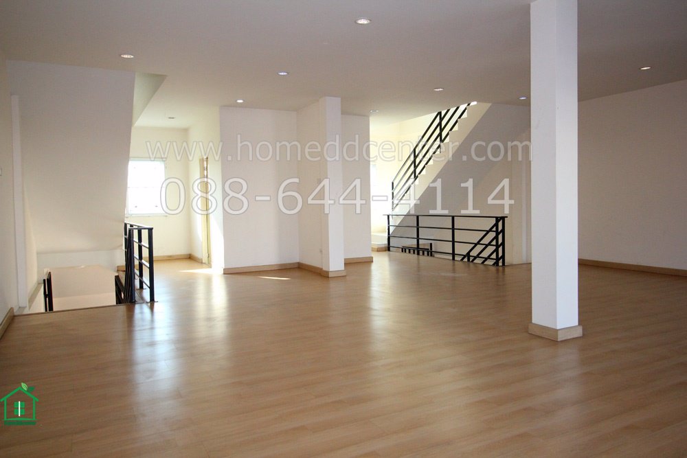 ขายอาคารพาณิชย์-3-ชั้น-2-คูหาทะลุกัน-พื้นที่รวม-71-ตรว-ปทุมธานี-ติดถนนปทุม-สามโคก