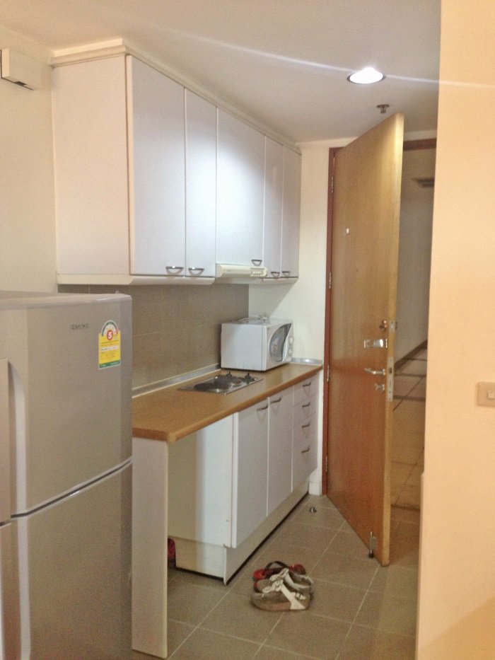 ขาย-คอนโด-บ้านนนทรี-baan-nondzee-ติดถนนจันทน์-bts-ช่องนนทรี-ราคาถูก