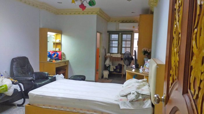 ขาย-ทาวน์โฮม-3-ชั้นครึ่ง-จรัญ-42-ใกล้ตลาดอินดี้-ปากซอยรถไฟฟ้า-ราคาถูก