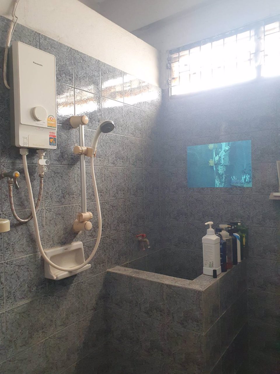 ขายอาคารพาณิชย์-4-ชั้นครึ่ง-ติดถนนกำนันแม้น-ฝั่งศาลธนบุรี-ซอยเอกชัย36-