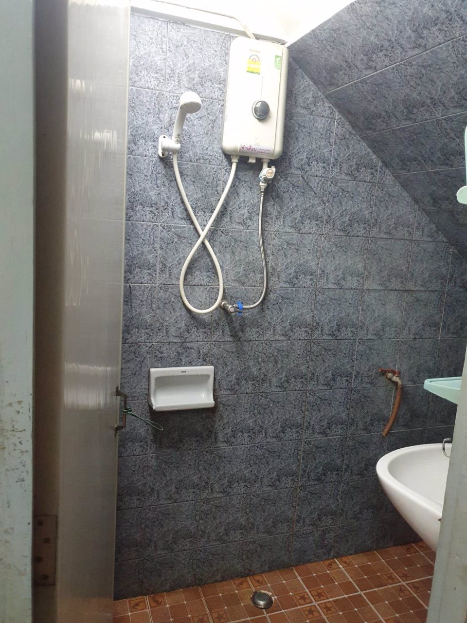 ขายอาคารพาณิชย์-4-ชั้นครึ่ง-ติดถนนกำนันแม้น-ฝั่งศาลธนบุรี-ซอยเอกชัย36-