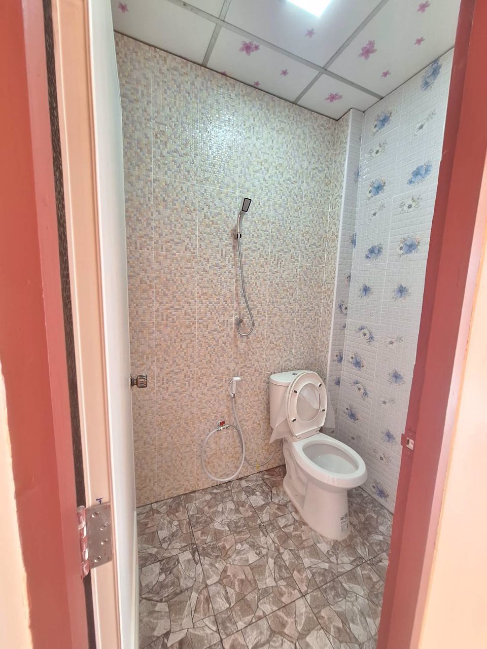 ขายถูกมาก-ทาวน์เฮ้าส์-2-ชั้น-รีโนเวทใหม่หมดทั้งหลัง-ชุมชนประชาสำราญ-คลองสิบสอง-เขตหนองจอก