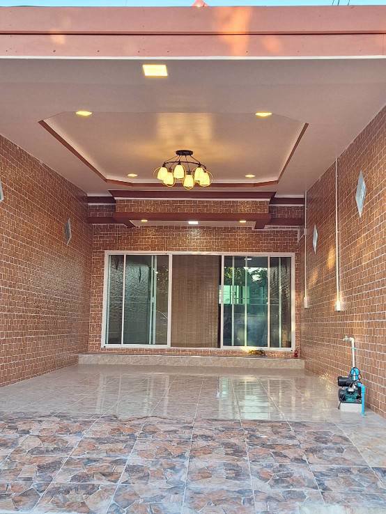 ขายทาวน์เฮ้าส์รีโนเวทใหม่-หมู่บ้านบุราพันธ์-กระทุ่มราย-เขตหนองจอก