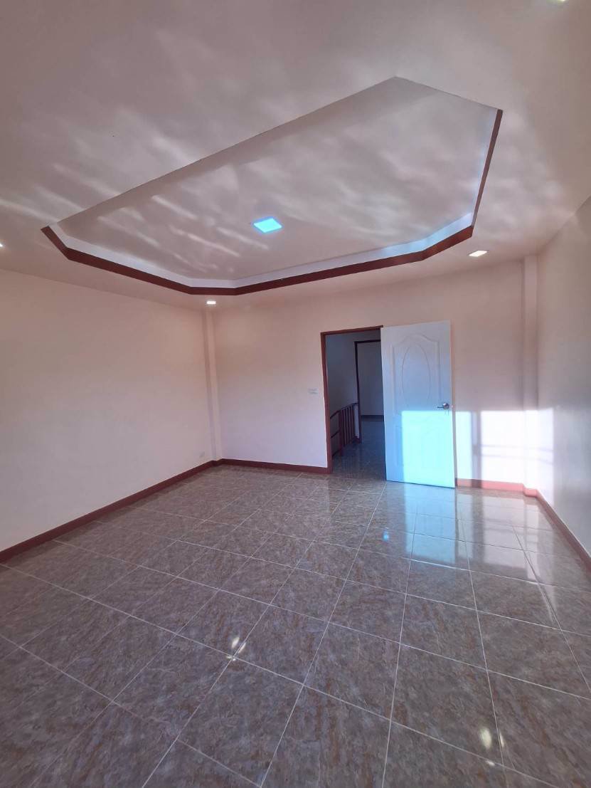 ขายทาวน์เฮ้าส์รีโนเวทใหม่-หมู่บ้านบุราพันธ์-กระทุ่มราย-เขตหนองจอก