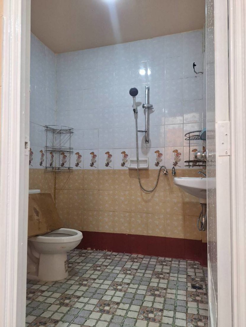 ขายทาวน์เฮ้าส์-หมู่บ้านทาวน์แอนด์คันทรี-หนองจอก-รีโนเวทใหม่ทั้งหลัง-พร้อมอยู่