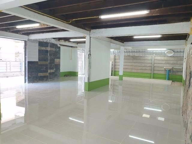 ให้เช่าบ้านเดี่ยวพร้อมโกดังซอยลาดพร้าว-51ใกล้โชคชัย4