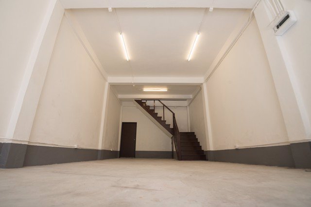 ให้เช่าอาคารพาณิชย์-3-ชั้น-ใกล้btsสะพานควาย-เหมาะทำโฮลเทลและออฟฟิศ