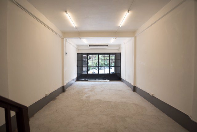 ให้เช่าอาคารพาณิชย์-3-ชั้น-ใกล้btsสะพานควาย-เหมาะทำโฮลเทลและออฟฟิศ