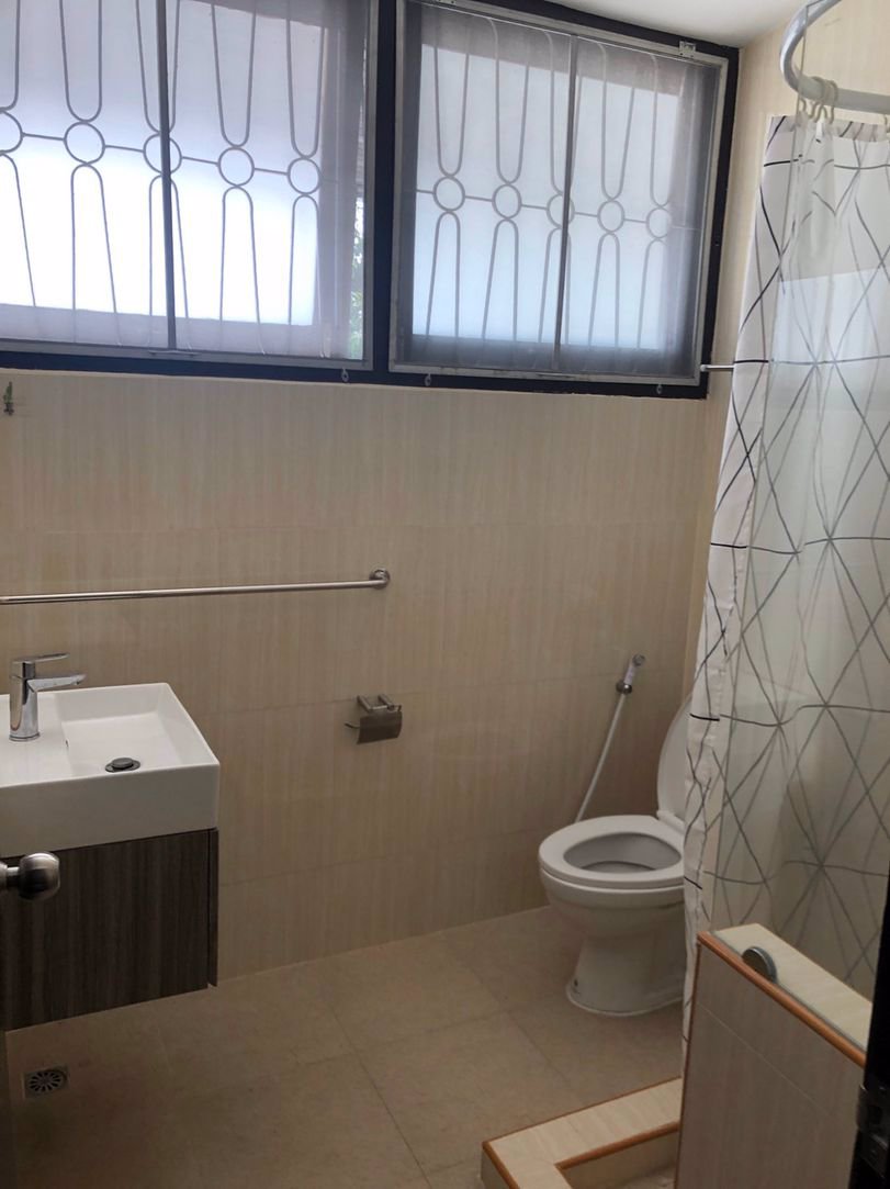 ให้เช่าบ้านเดี่ยว2ชั้นหมู่บ้านเสรี1ซอย7ใกล้มหาลัยรามคำแหงใกล้the-nine