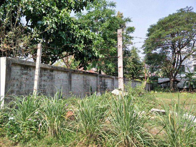 ขายที่ดินย่านเสรีไทยหมู่บ้านนวธานี