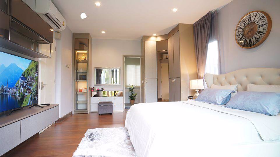 ให้เช่าบ้านเดี่ยวใกล้mega-บางนาหมู่บ้านลัดดารมย์บางนากม-7ตกแต่งพร้อมอยู่