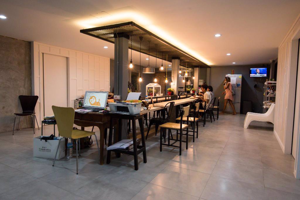 ให้เซ้งโฮลเทล-2-ชั้น-ย่านสุขุมวิทใกล้btsพร้อมพงษ์