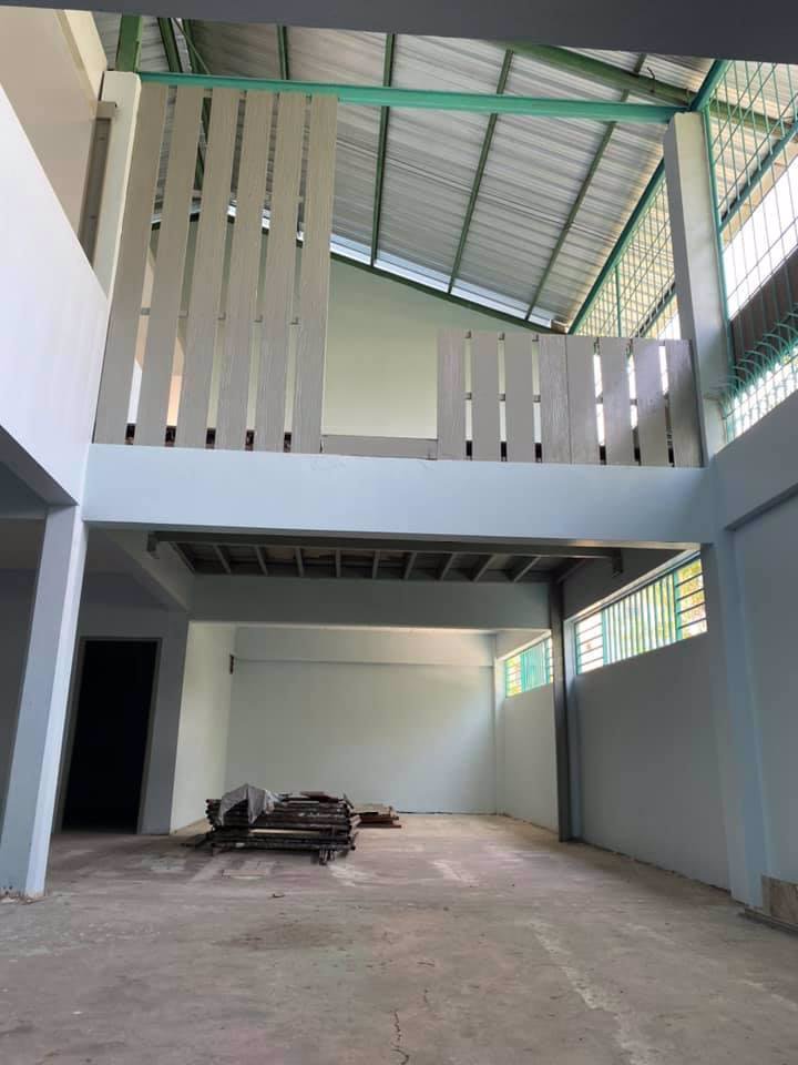 ให้เช่าโกดังพร้อมออฟฟิศ25ชั้นรีโนเวทใหม่ซอยลาดพร้าว-81-ใกล้เลียบด่วน-ใกล้ห้างบิ๊กซีลาดพร้าว