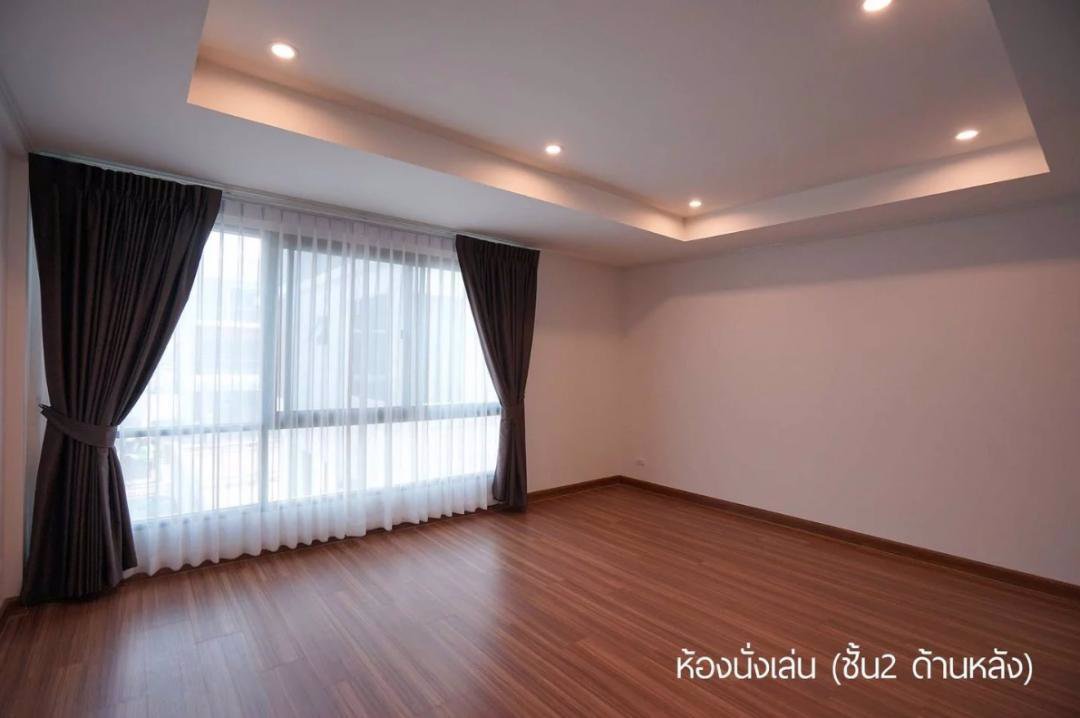 ให้เช่าทาวน์โฮม3ชั้นย่านลาดพร้าวซอยลาดพร้าว-107-โครงการศุภาลัย-เอสเซ้นส์-ใกล้เลียบด่วน