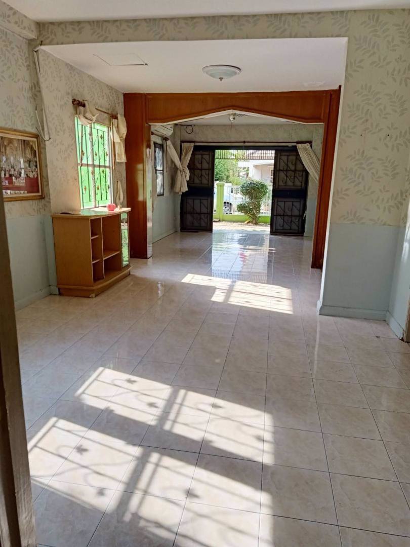 ให้เช่าบ้านเดี่ยว2ชั้นซอยสวนผัก32หมู่บ้านชวนชื่นปิ่นเกล้าใกล้ทางด่วนศรีรัช