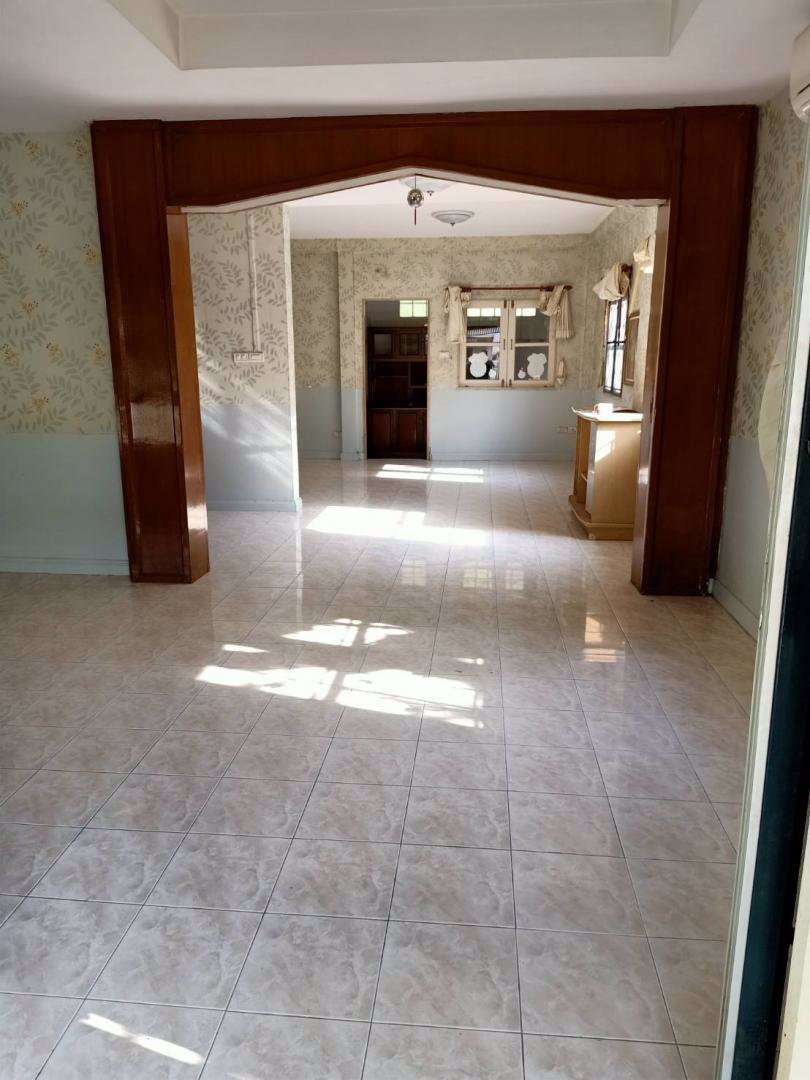 ให้เช่าบ้านเดี่ยว2ชั้นซอยสวนผัก32หมู่บ้านชวนชื่นปิ่นเกล้าใกล้ทางด่วนศรีรัช