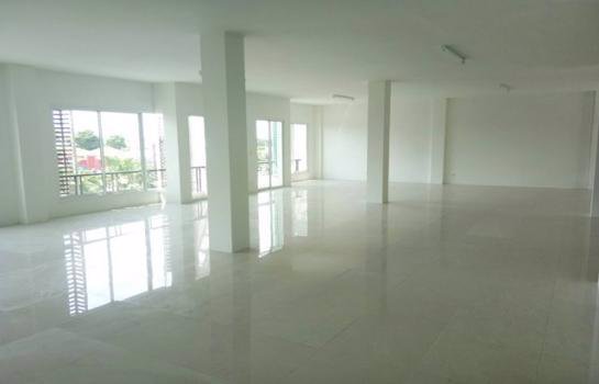 ให้เช่าอาคารพาณิชย์-4-ชั้น-3คูหาติดถนนรามคำแหง-160-ซอยมีสทีน-