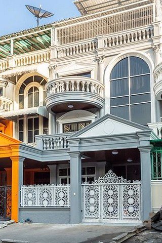 ให้เช่าอาคารพาณิชย์-4-ชั้น-ติดถนนเย็นอากาศใกล้mrtลุมพินี-บ้านใหม่พร้อมตกแต่งใหม่ทั้งหมด-ไม่เคยเข้าอย