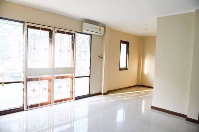 ให้เช่าบ้านเดี่ยว2ชั้นหมู่บ้านพิมานบางแค-ใกล้mrtหลักสอง-ใกล้เดอะมอลล์บางแค-ถนนกาญจนาภิเษก