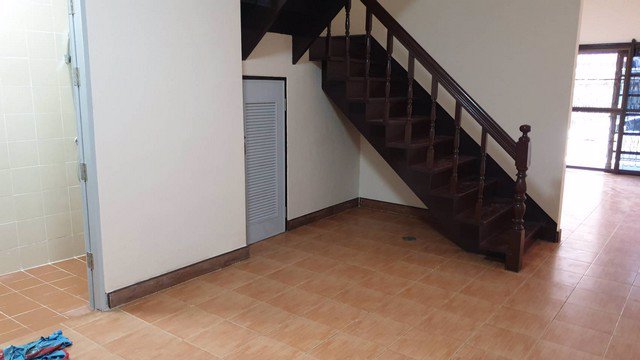 ให้เช่าทาวน์เฮาส์-2-ชั้น-รีโนเวทใหม่-ซอยนวมินทร์111-ใกล้ถนนนวมิทร์