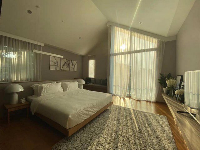 ให้เช่าบ้านเดี่ยว2ชั้นถนนพระราม-9-ติดห้าง-the-nine-เฟอร์นิเจอร์ครบ-พร้อมเข้าอยู่