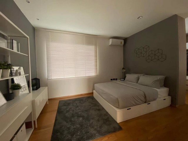 ให้เช่าบ้านเดี่ยว2ชั้นถนนพระราม-9-ติดห้าง-the-nine-เฟอร์นิเจอร์ครบ-พร้อมเข้าอยู่