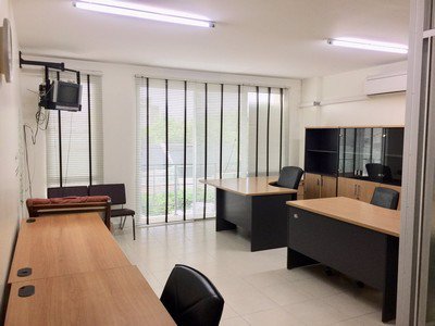 ให้เช่าออฟฟิศสำนักงาน-3-ชั้น-พร้อมเฟอร์นิเจอร์สำนักงาน-ย่านโพธิ์แก้วใกล้ถนนโพธิ์แก้ว-100-เมตร