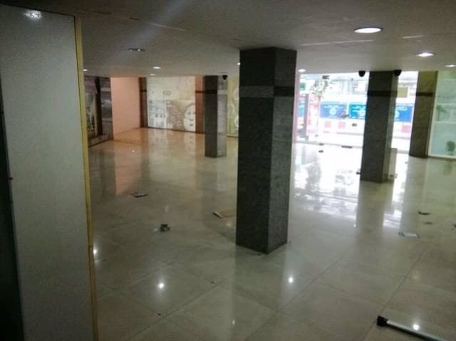 ให้เช่าอาคารพาณิชย์-5-คูหา-5-ชั้น-ติดถนนลาดพร้าว-ใกล้เดอะมอลล์บางกะปิ-เหมาะสำหรับทำโชว์รูมหรือคลีนิค