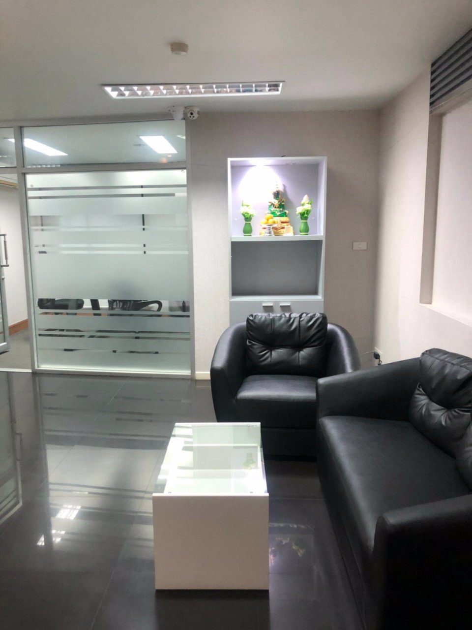 ให้เช่าพื้นที่สำนักงาน-อาคารดีสินชัย-ย่านพระราม-3-ขนาด-252-ตารางเมตร-ใกล้โรงแรมมณเฑียร-ริเวอร์ไซด์