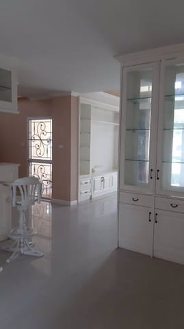 ให้เช่าบ้านเดี่ยว-2-ชั้น-บ้านบารเมษฐ์-สุขุมวิท-สวนหลวง-ร9-ใกล้สนามบินสุวรรณภูมิ