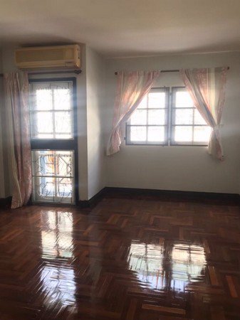 ให้เช่าทาวน์โฮม-ซอยลาดพร้าว-87-หมู่บ้านเกตุนุติเชอมิเน่-ใกล้เลียบทางด่วนรามอินทรา