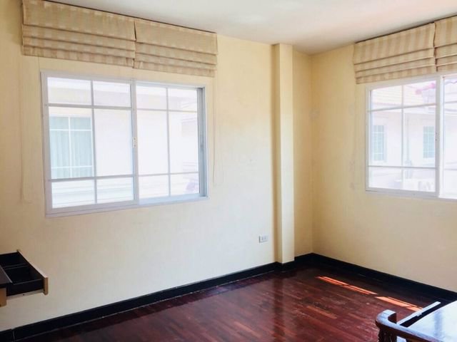 ให้เช่าบ้านเดี่ยว-2-ชั้นหลังมุม-หมู่บ้านนลินวิลล์-4-รามคำแหงซอยมิสทีน