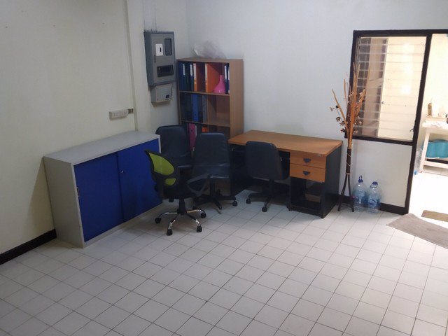 ให้เช่าทาวน์โฮม-3-ชั้น-เล่นระดับ-ย่านลาดพร้าว-ใกล้รพลาดพร้าว