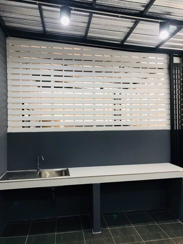 ให้เช่าทาวน์โฮมรีโนเวทใหม่-ย่านเหม่งจ๋าย-ใกล้สำนักงานเขตห้วยขวาง