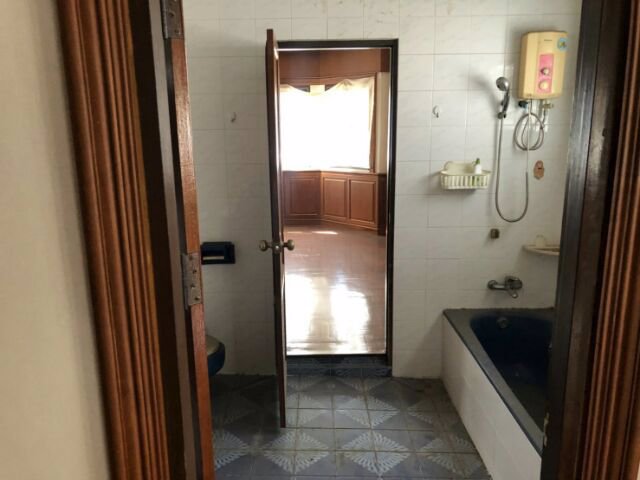 ให้เช่าบ้านเดี่ยว-2-ชั้น-เนื้อที่-150-ตารางวา-ซอยวิภาวดี-16-ใกล้-mrt-รัชดาภิเษก-เหมาะทำโฮมออฟฟิศและพ