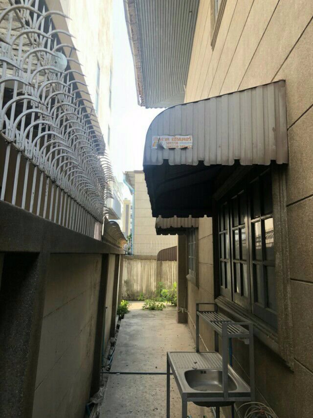 ให้เช่าบ้านเดี่ยว-2-ชั้น-เนื้อที่-150-ตารางวา-ซอยวิภาวดี-16-ใกล้-mrt-รัชดาภิเษก-เหมาะทำโฮมออฟฟิศและพ