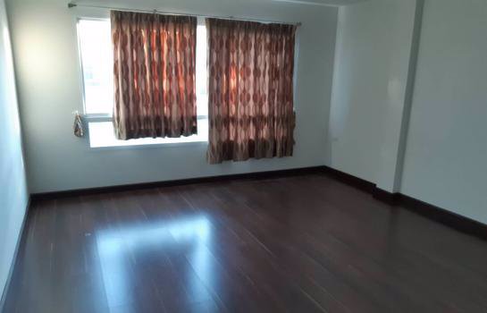 ให้เช่าทาวเฮาส์-3-ชั้น-ใกล้เมเจอร์รัชโยธิน-โครงการ-ลุมพินี-ทาวน์-เพลส-รัชโยธิน-เสนา