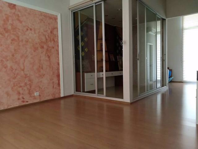 ให้เช่าทาวน์โฮม-3-ชั้นครึ่ง-สไตล์ลอฟ-ซอยรามอินทรา-64-โครงการไซมิส-บลอสซั่ม-แอท-แฟชั่น-รามอินทรา