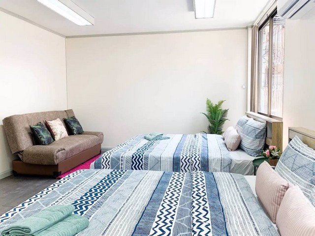 ให้เช่าทาวน์โฮม-3ชั้น-ในซอยสุขุมวิท-44-2-ใกล้-bts-พระโขนง-เหมาะทำ-airbnb-หรือโฮมออฟฟิศ