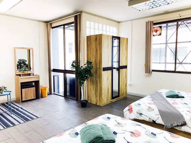 ให้เช่าทาวน์โฮม-3ชั้น-ในซอยสุขุมวิท-44-2-ใกล้-bts-พระโขนง-เหมาะทำ-airbnb-หรือโฮมออฟฟิศ