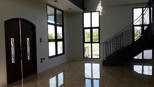 ให้เช่าบ้านเดี่ยวหลังใหญ่สไตล์โมเดิร์น-รามอินทรา-64-พร้อมเฟอร์นิเจอร์-ใกล้สวนสยาม