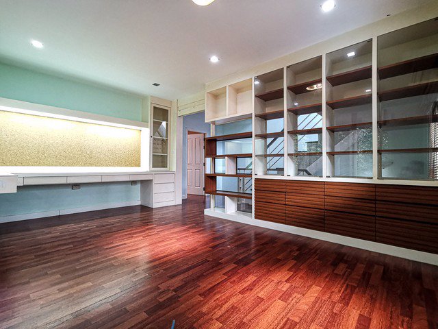 ให้เช่าทาวน์โฮม-3-ชั้น-หลังใหญ่-ใกล้-bts-และmrt-บางหว้า-urban-sathorn-เออร์เบิร์น-สาทร