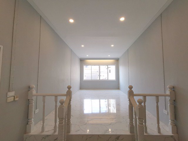 ให้เช่าทาวน์โฮม-3-ชั้น-หลังมุม-ย่านสาธุประดิษฐ์-ใกล้-central-พระราม3