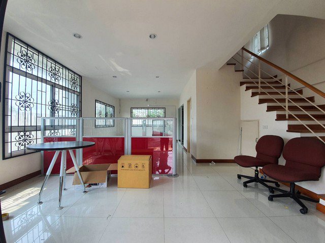 ให้เช่าบ้านเดี่ยว-2-ชั้น-ใกล้ศูนย์การค้าแฟชั่นไอซ์แลนด์-รามอินทรา-อนุญาตให้ทำออฟฟิศจดทะเบียน