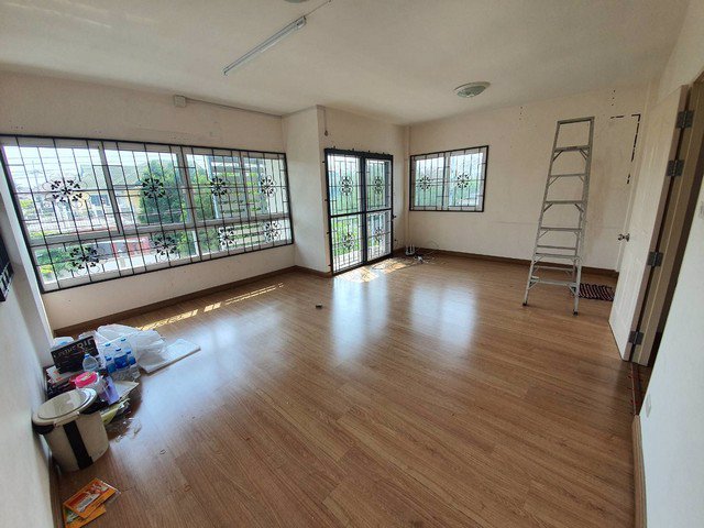 ให้เช่าบ้านเดี่ยว-2-ชั้น-ใกล้ศูนย์การค้าแฟชั่นไอซ์แลนด์-รามอินทรา-อนุญาตให้ทำออฟฟิศจดทะเบียน